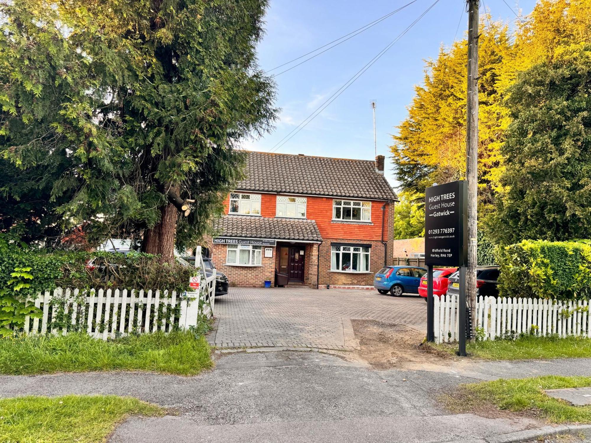 High Trees Guest House Gatwick Χόρλι Εξωτερικό φωτογραφία