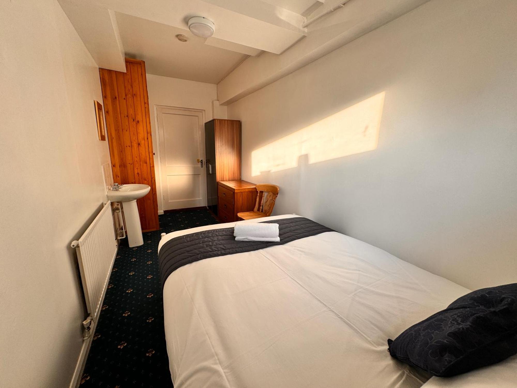 High Trees Guest House Gatwick Χόρλι Εξωτερικό φωτογραφία