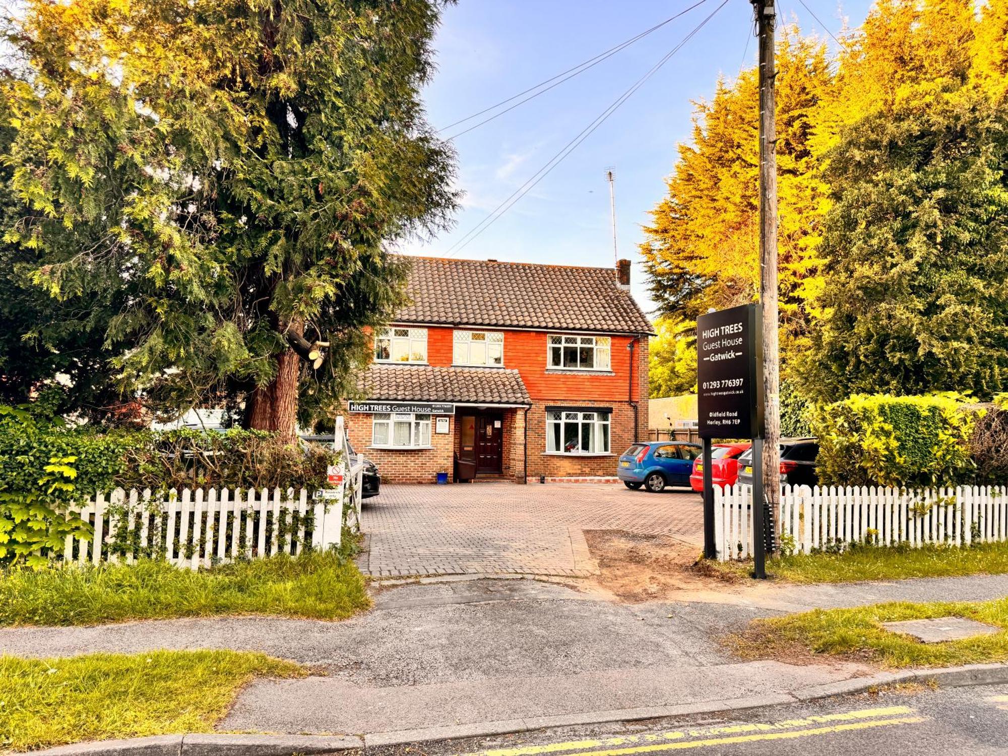 High Trees Guest House Gatwick Χόρλι Εξωτερικό φωτογραφία