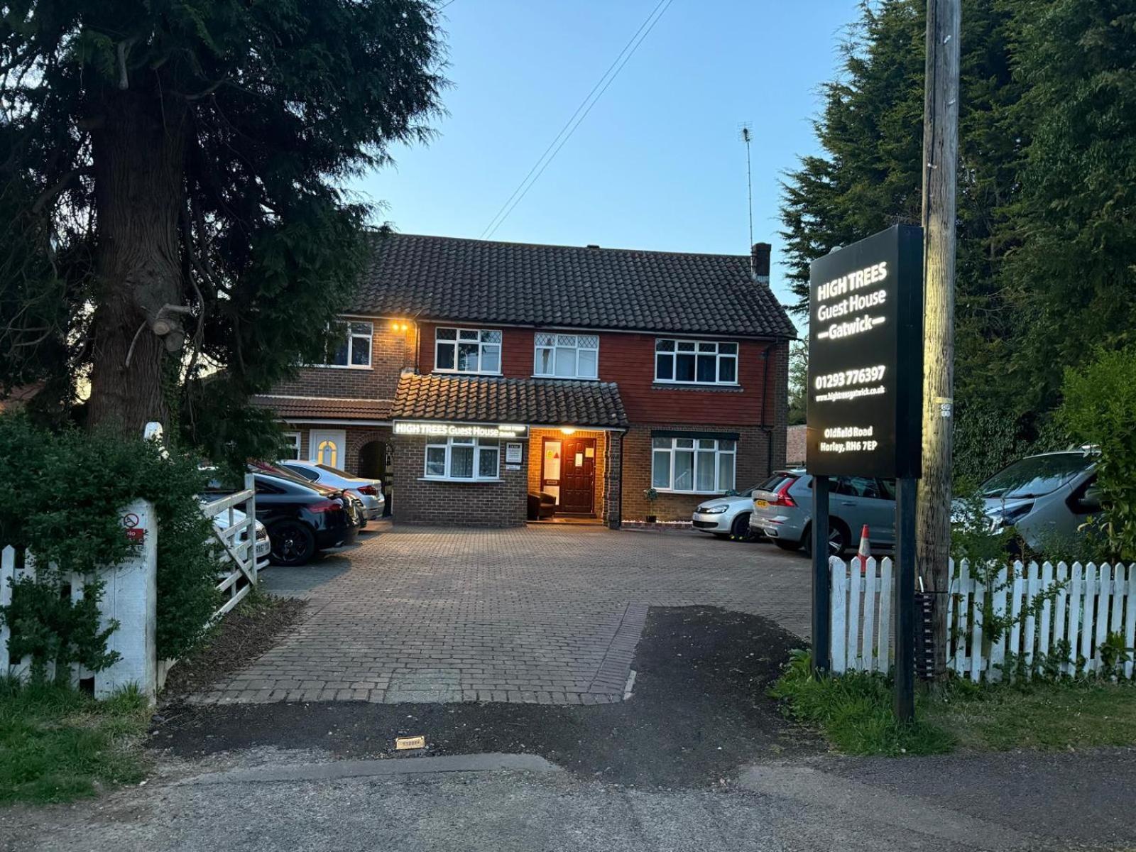 High Trees Guest House Gatwick Χόρλι Εξωτερικό φωτογραφία
